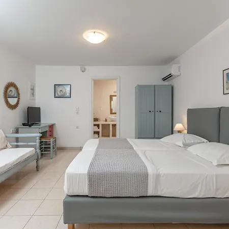 Annita's Village Apartmanhotel 3*