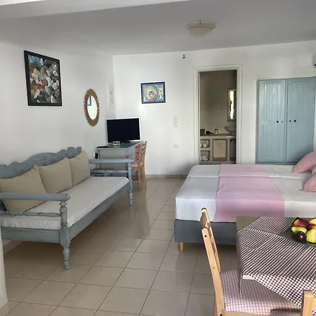 Annita's Village Aparthotel 3*