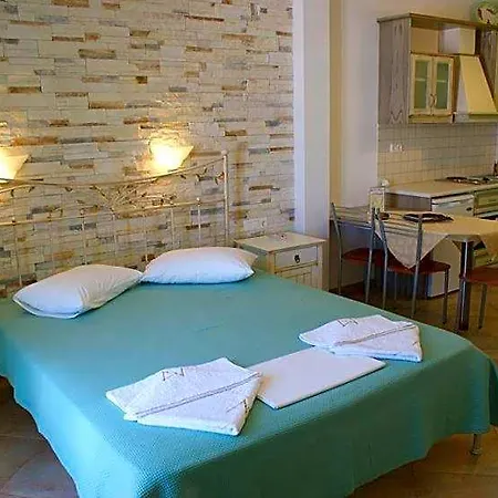 Annita's Village Lägenhetshotell 3*