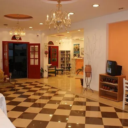 Annita's Village Aparthotel 3*