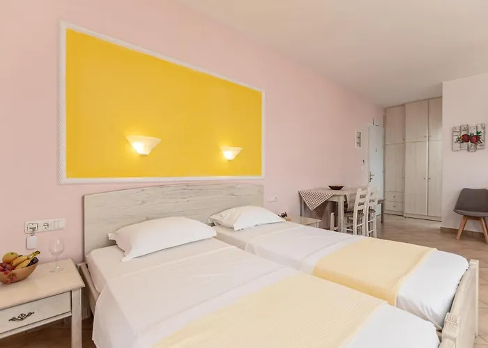 Annita's Village Lägenhetshotell 3*