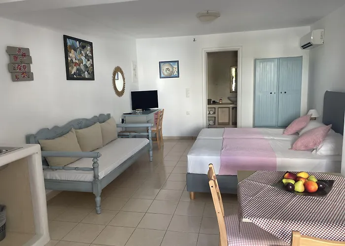 Annita's Village Lägenhetshotell 3*